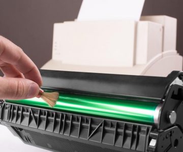 cleaning printer toner cartridge